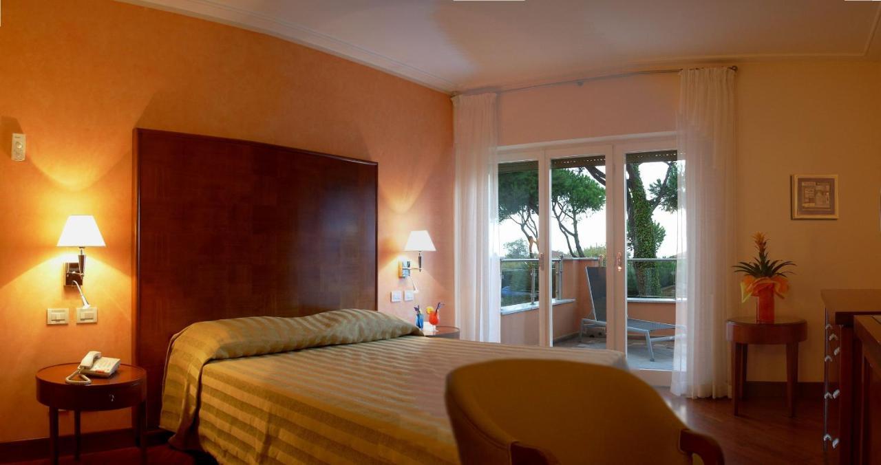 Versilia Palace Hotel Marina di Pietrasanta Ngoại thất bức ảnh