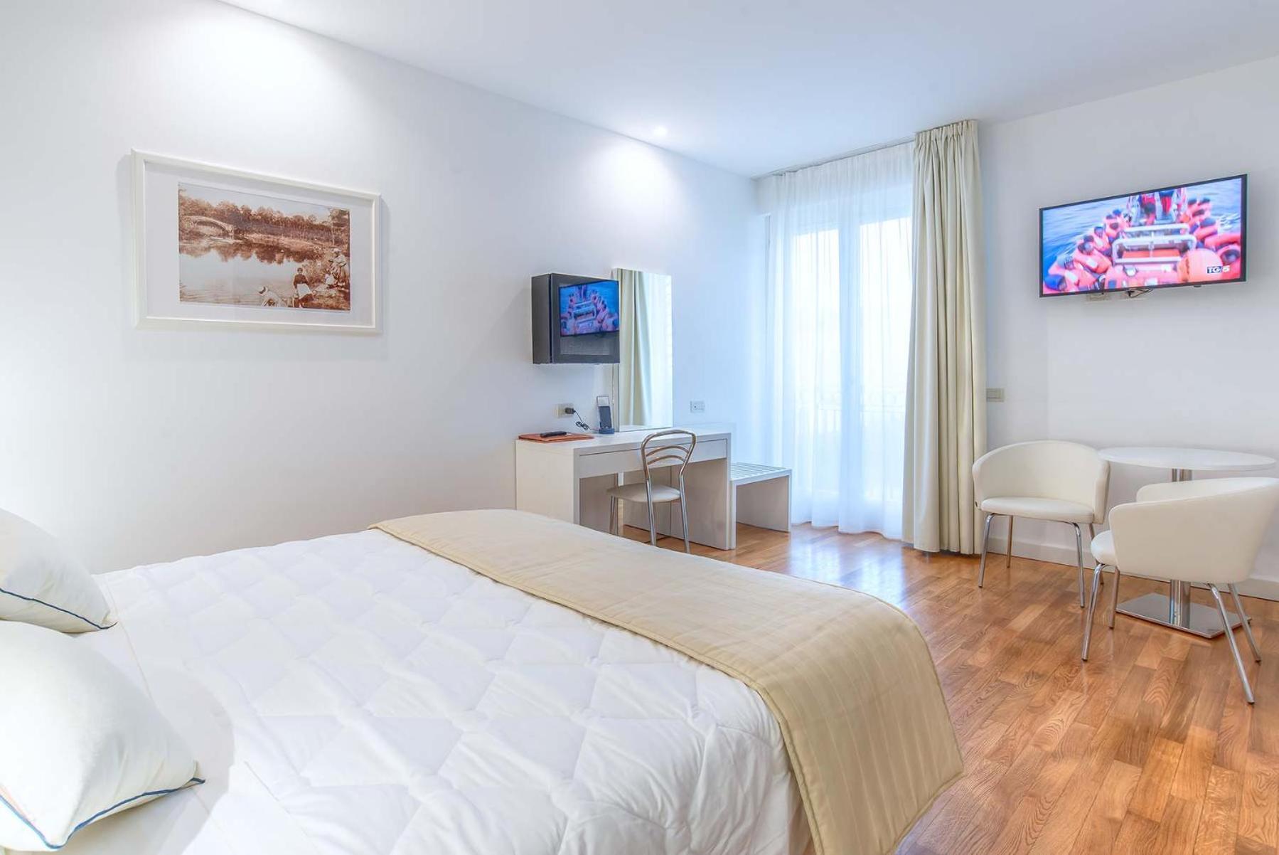Versilia Palace Hotel Marina di Pietrasanta Ngoại thất bức ảnh