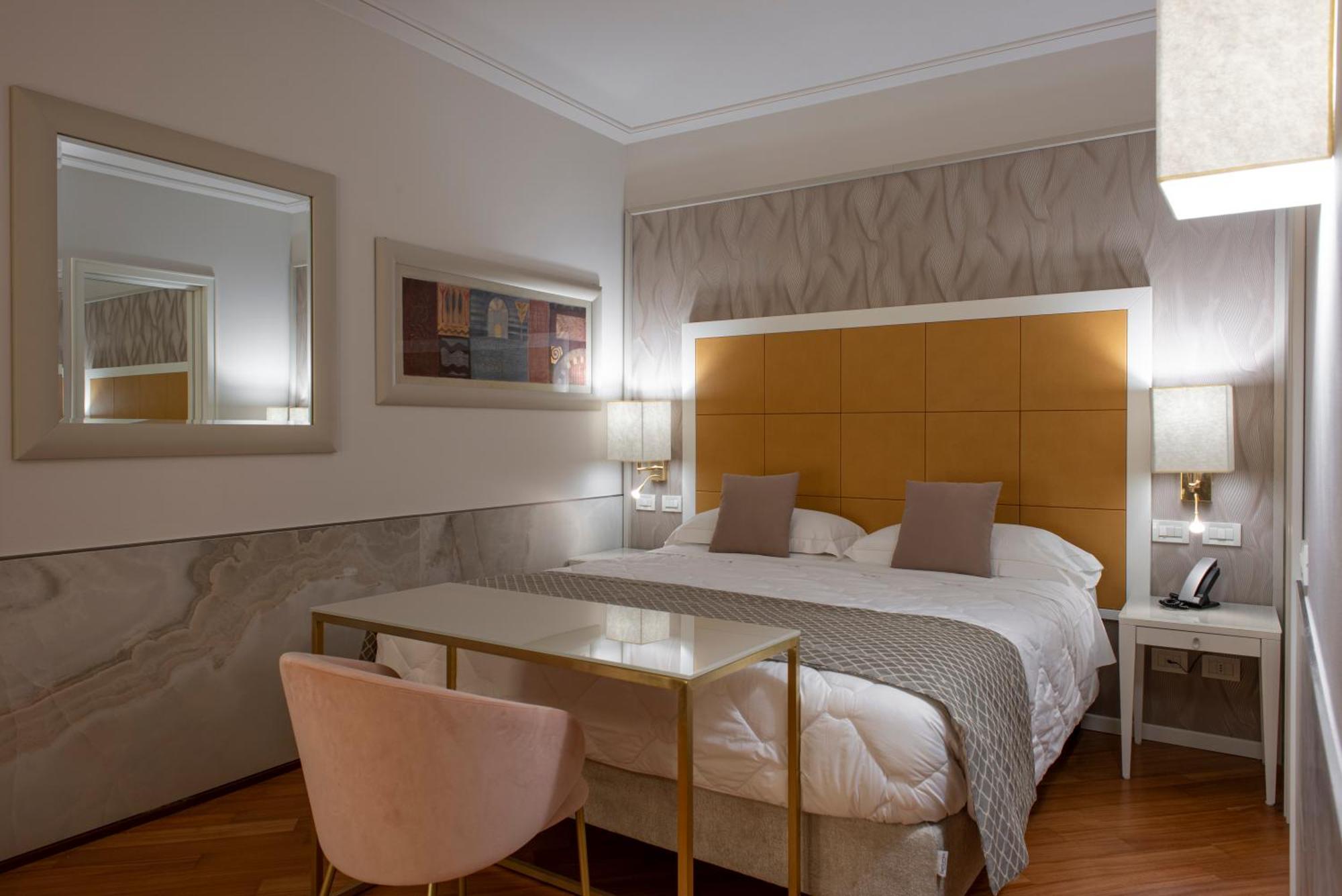 Versilia Palace Hotel Marina di Pietrasanta Ngoại thất bức ảnh