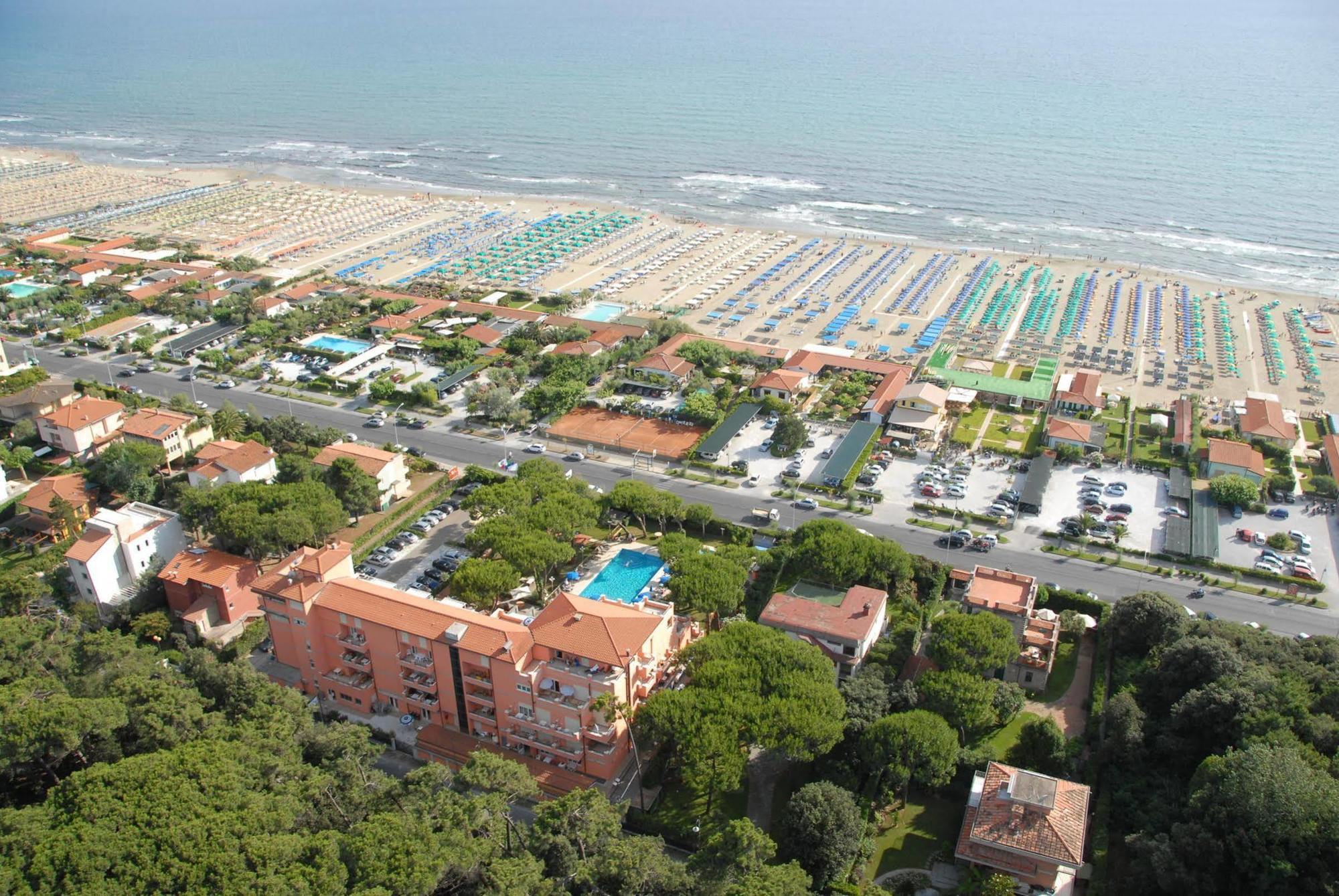 Versilia Palace Hotel Marina di Pietrasanta Ngoại thất bức ảnh