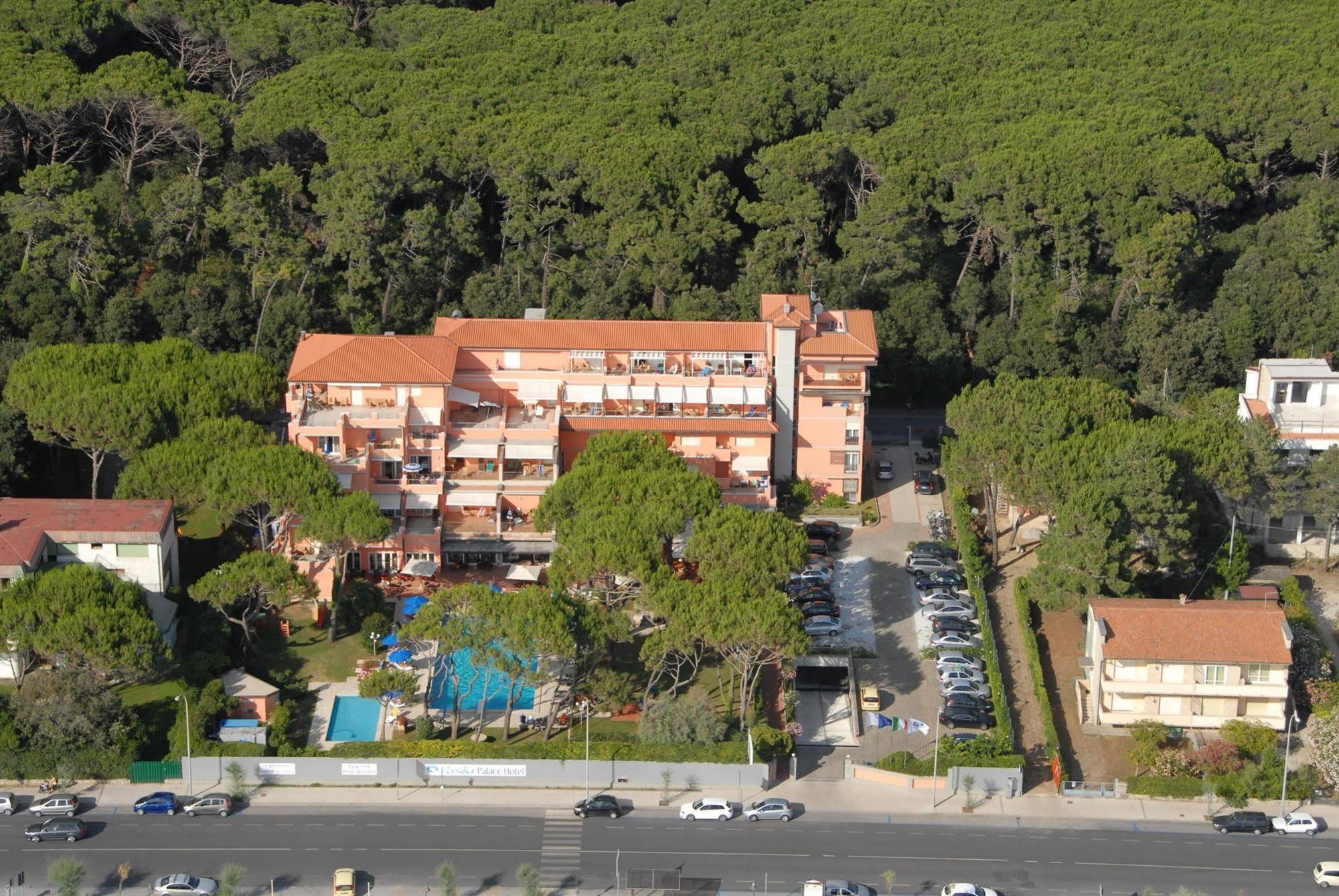Versilia Palace Hotel Marina di Pietrasanta Ngoại thất bức ảnh